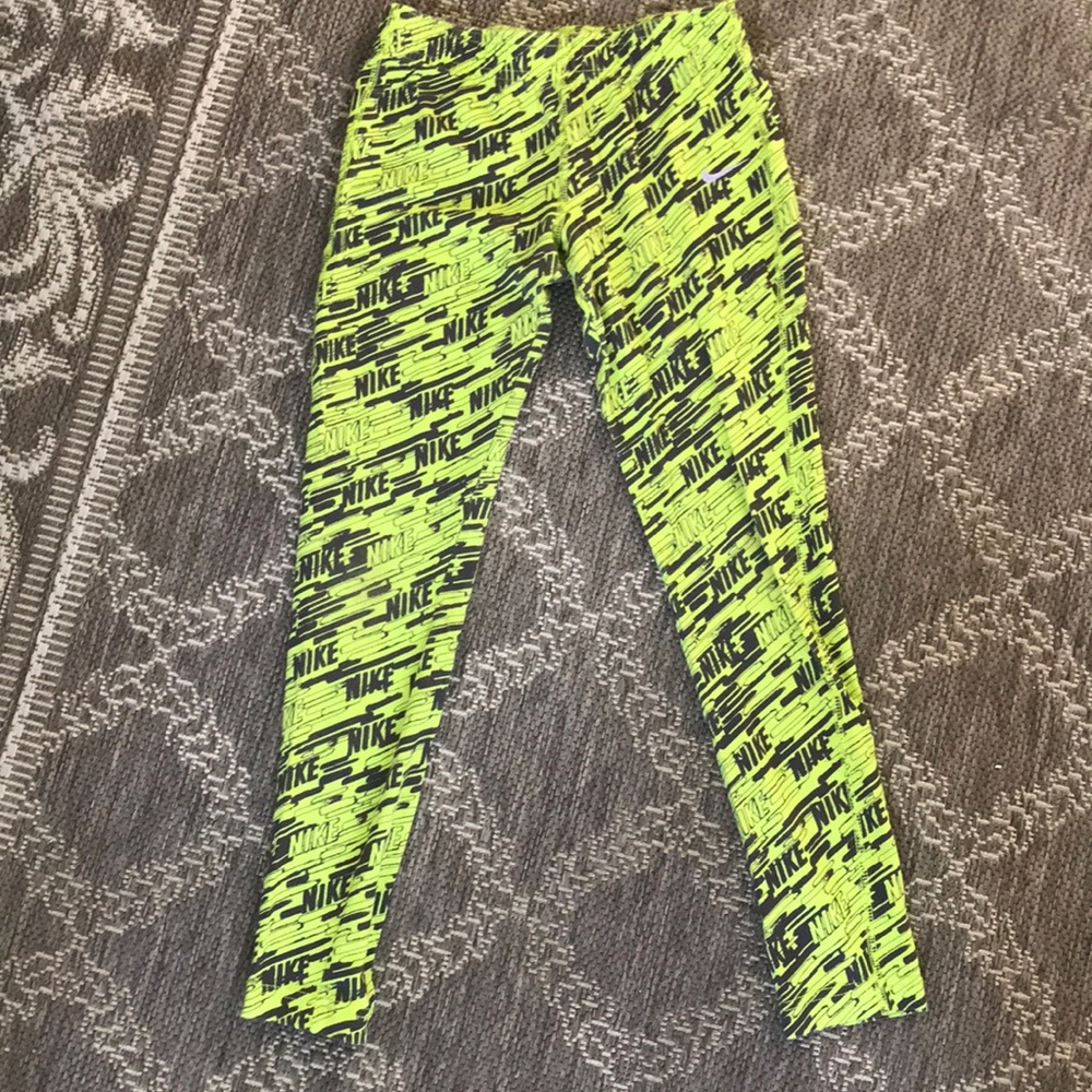 Nike Neon Highwaisted leggings